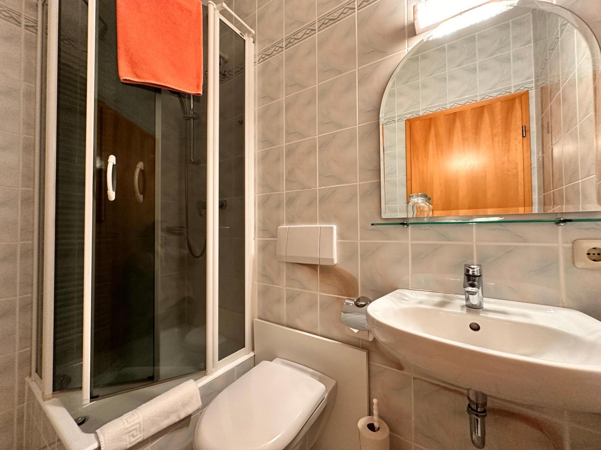 Pension Zum Loewen, Parkplatz, Fruehstueck, Wlan, Zentral Bad Steben Ngoại thất bức ảnh